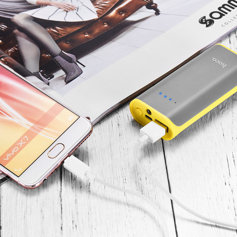 Power bank «B21-5200 Tiny Concave» 5200 mAh power indicator