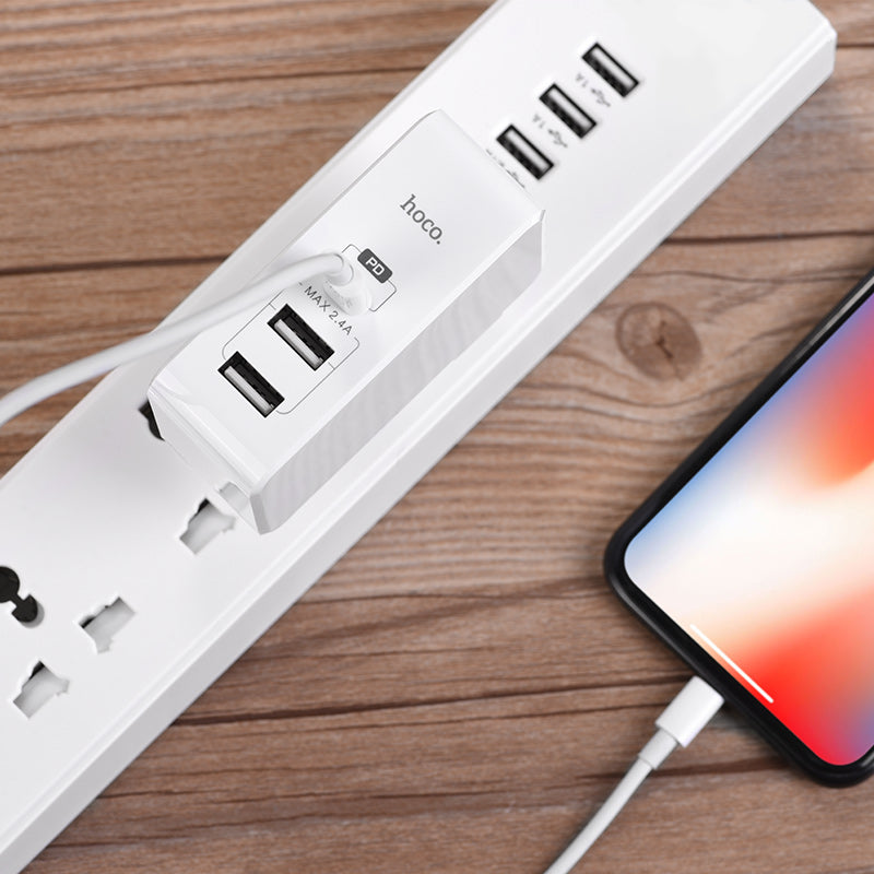 Wall charger “C32 Xpress PD” 2 USB / 1 Type C ports