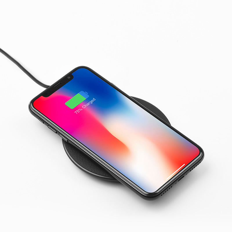 Wireless charger “CW14 Round” portable tabletop charging pad dock