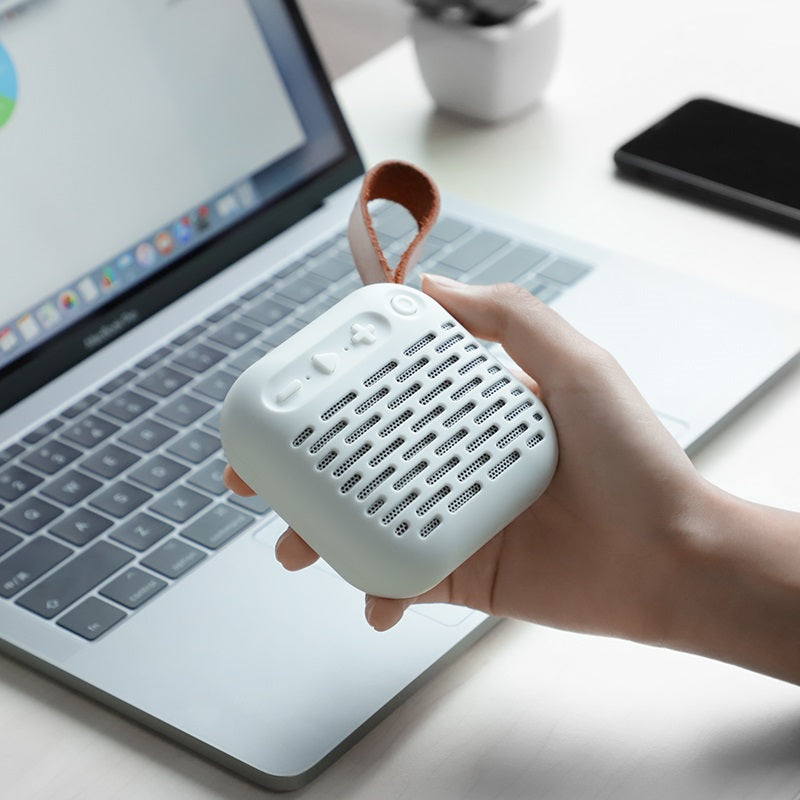 Wireless speaker “BS22 Rhythmic motion” TF card support