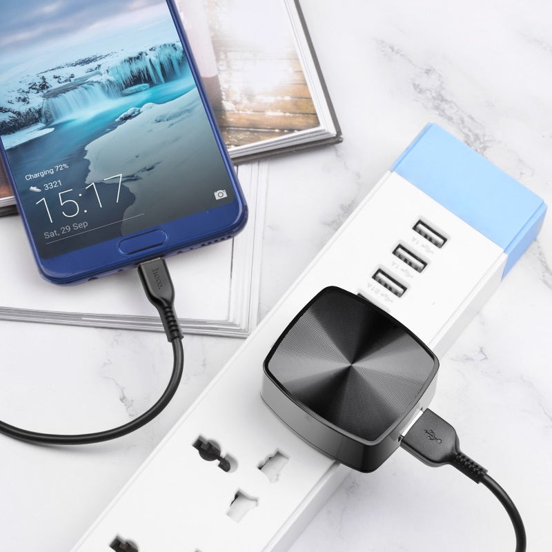 Wall charger “C70 Cutting-edge” single USB port QC3.0 US set with cable