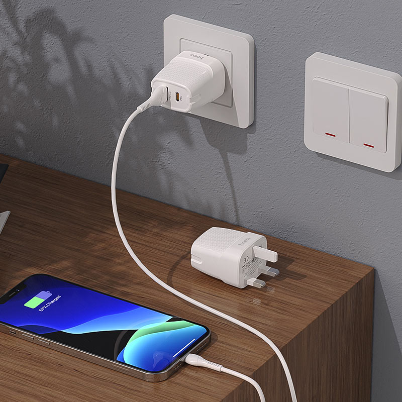 Wall charger “C85B Bright” PD20W + QC3.0 UK plug