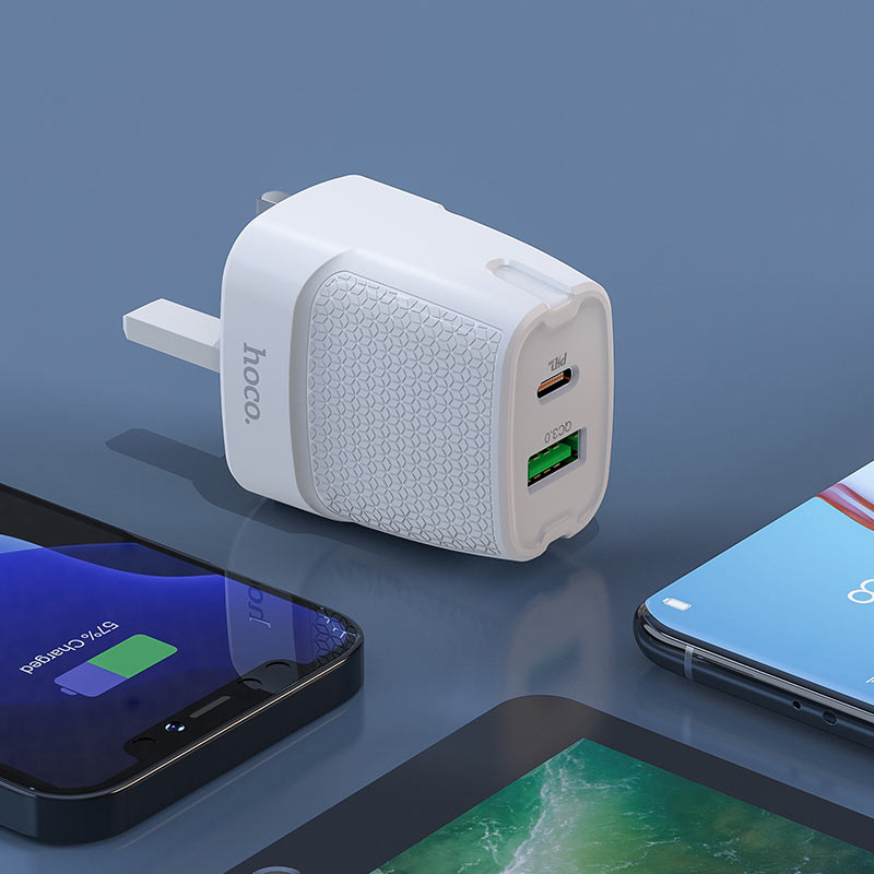 Wall charger “C85B Bright” PD20W + QC3.0 UK plug