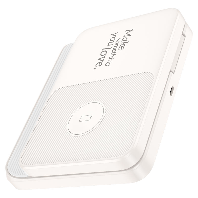 Wireless charger “CQ7 Pass” folding 3-in-1