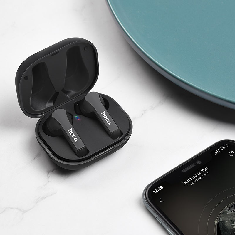 Wireless headset “ES34 Pleasure” with charging case