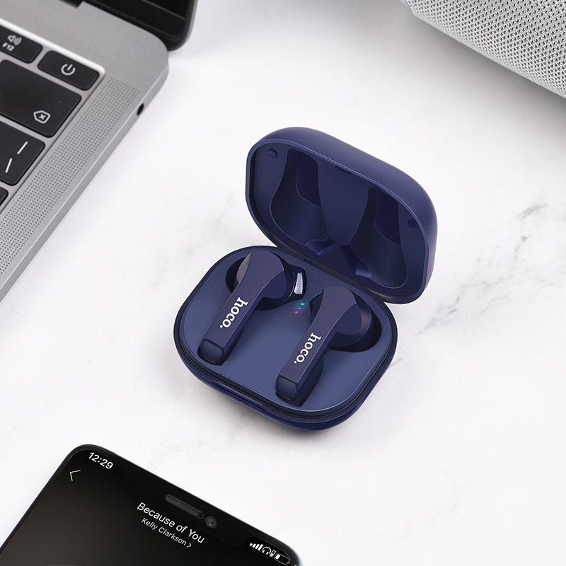 Wireless headset “ES34 Pleasure” with charging case