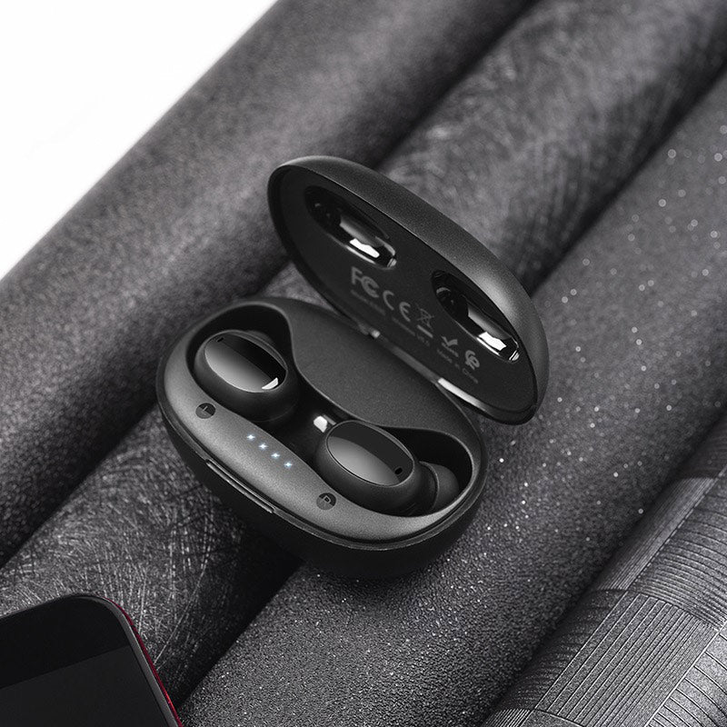 Wireless headset “ES35 Breezy” with charging case