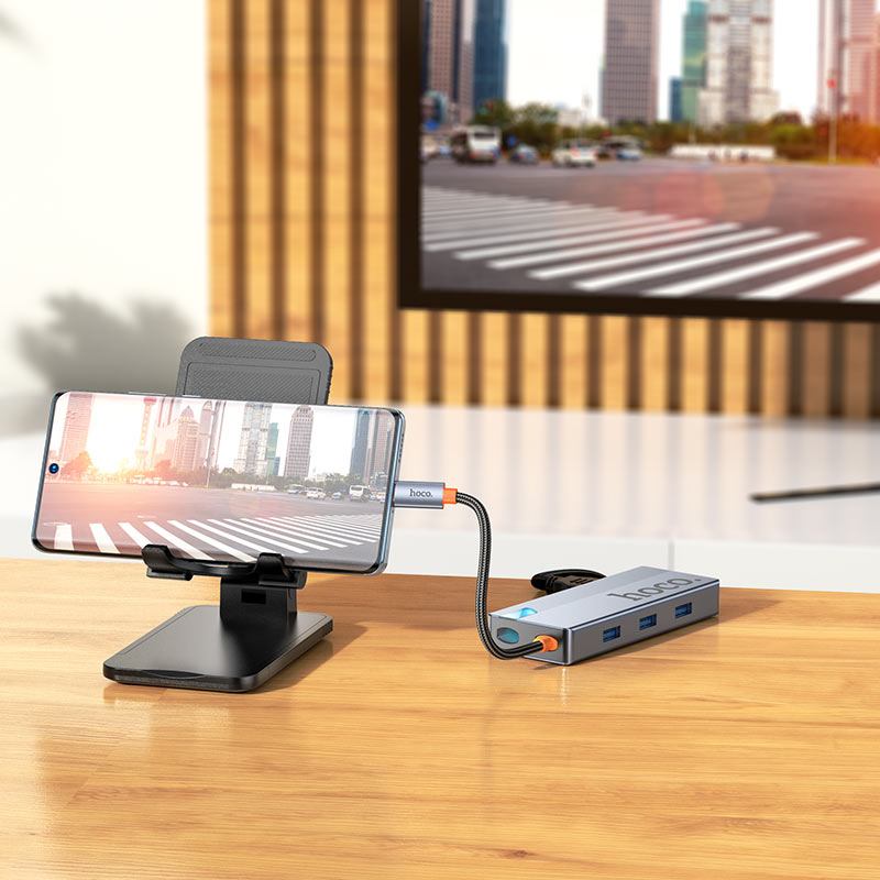 Type-C hub “HB50 Wow” 5-in-1 multifunctional