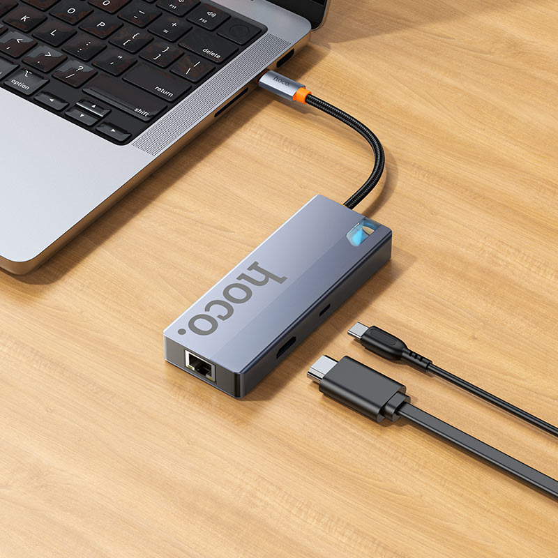 Type-C hub “HB51 Wow” 6-in-1 multifunctional