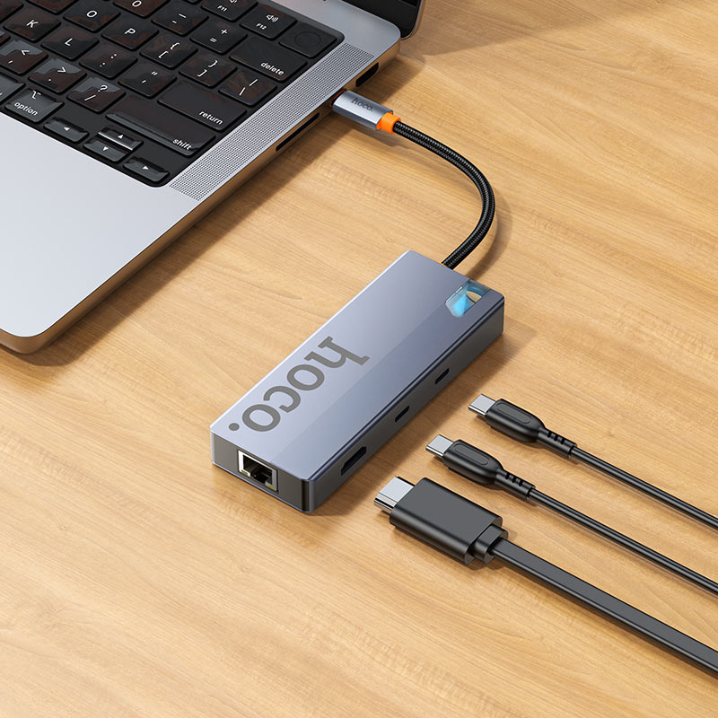 Type-C hub “HB52 Wow” 8-in-1 multifunctional