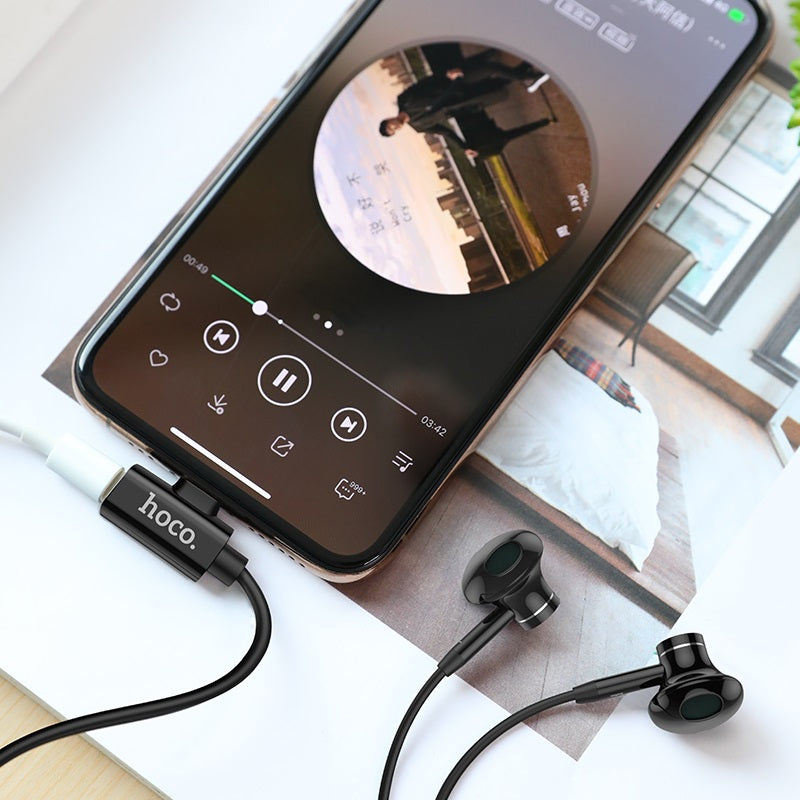 Wired earphones  for Lightning “L11 Jasmin” with charging port