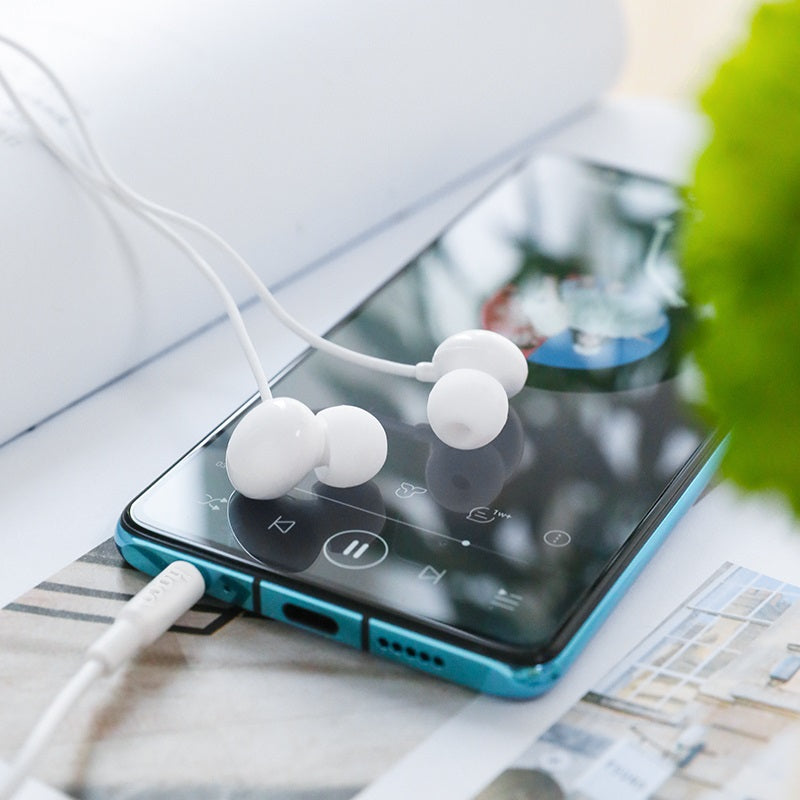 Wired earphones 3.5mm “M69 Expression” with mic (canned package)
