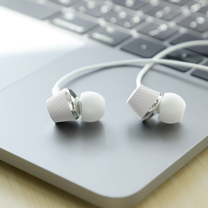 Wired earphones 3.5mm “M70 Graceful” with microphone