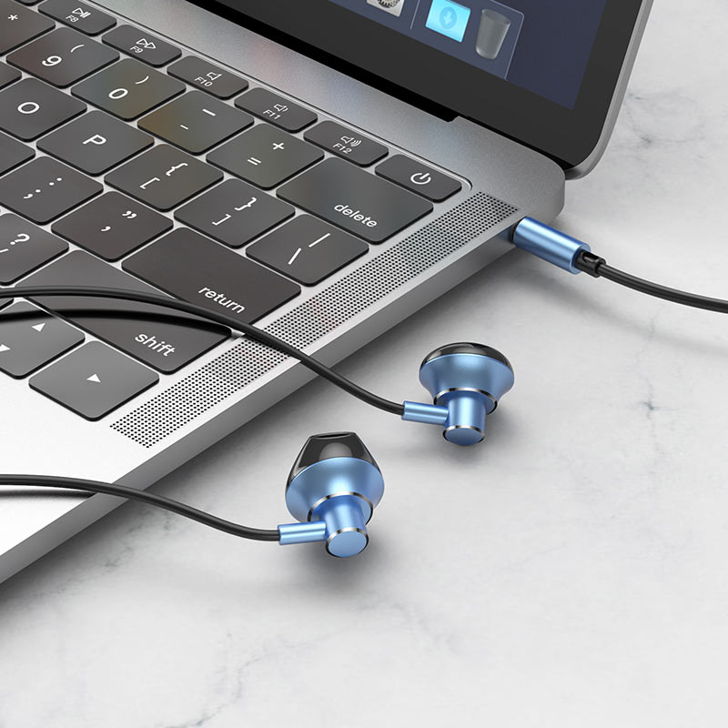 Wired earphones 3.5mm “M75 Belle” with mic