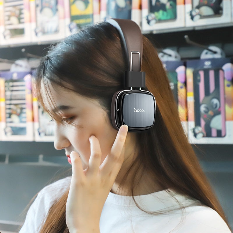 Headphones “W20 Gleeful” wireless and wired with mic