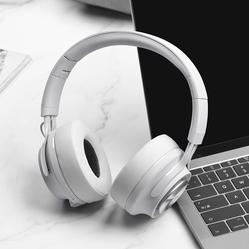 Headphones “W22 Talent sound” wireless and wired with mic