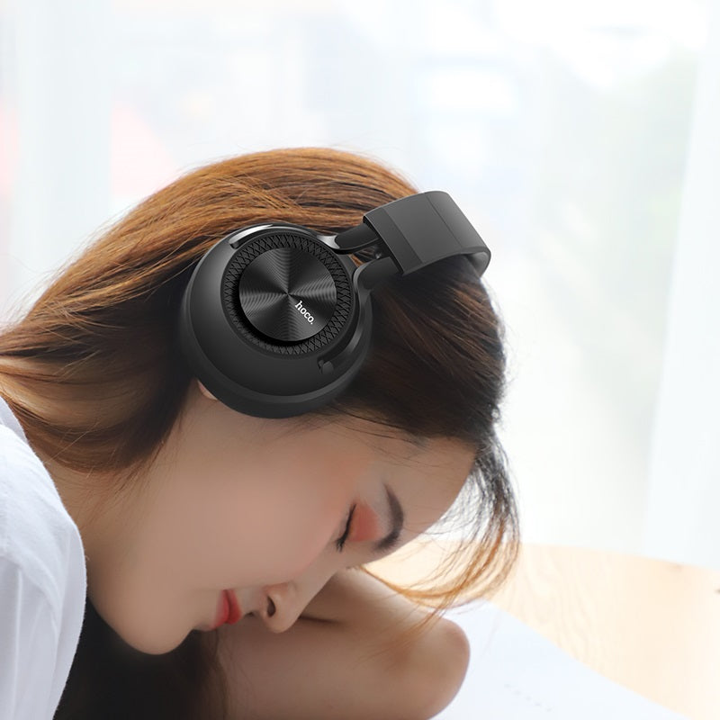 Headphones “W22 Talent sound” wireless and wired with mic