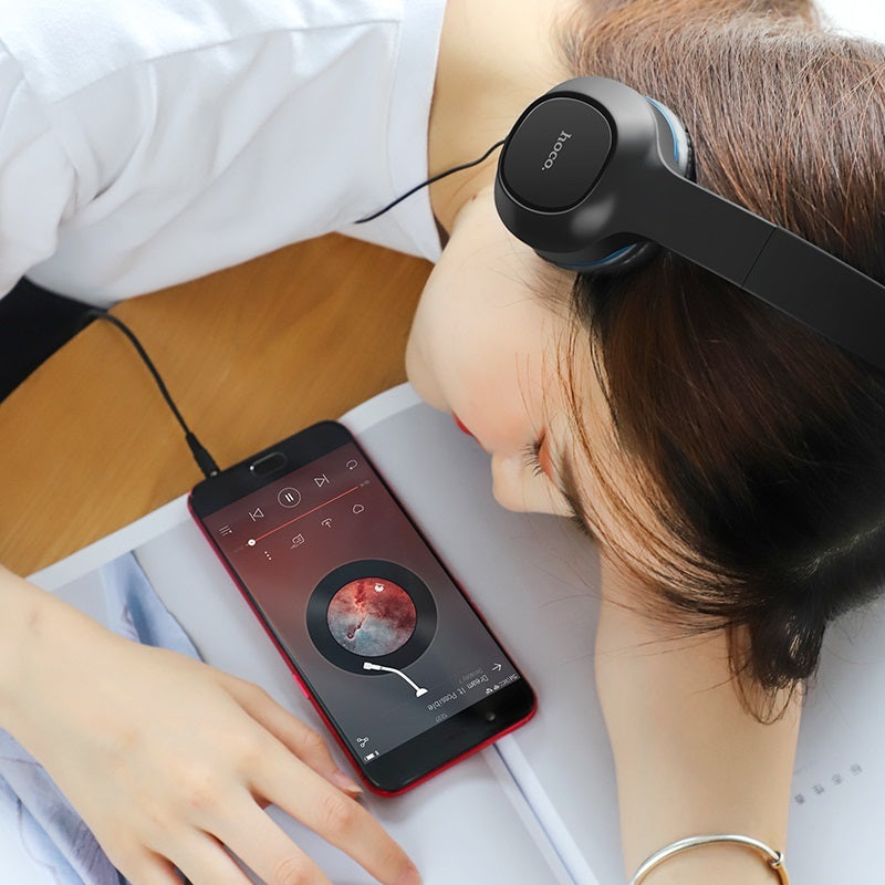 Headphones “W24 Enlighten” wired with mic set with earphones