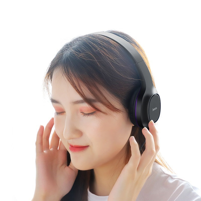 Headphones “W24 Enlighten” wired with mic set with earphones