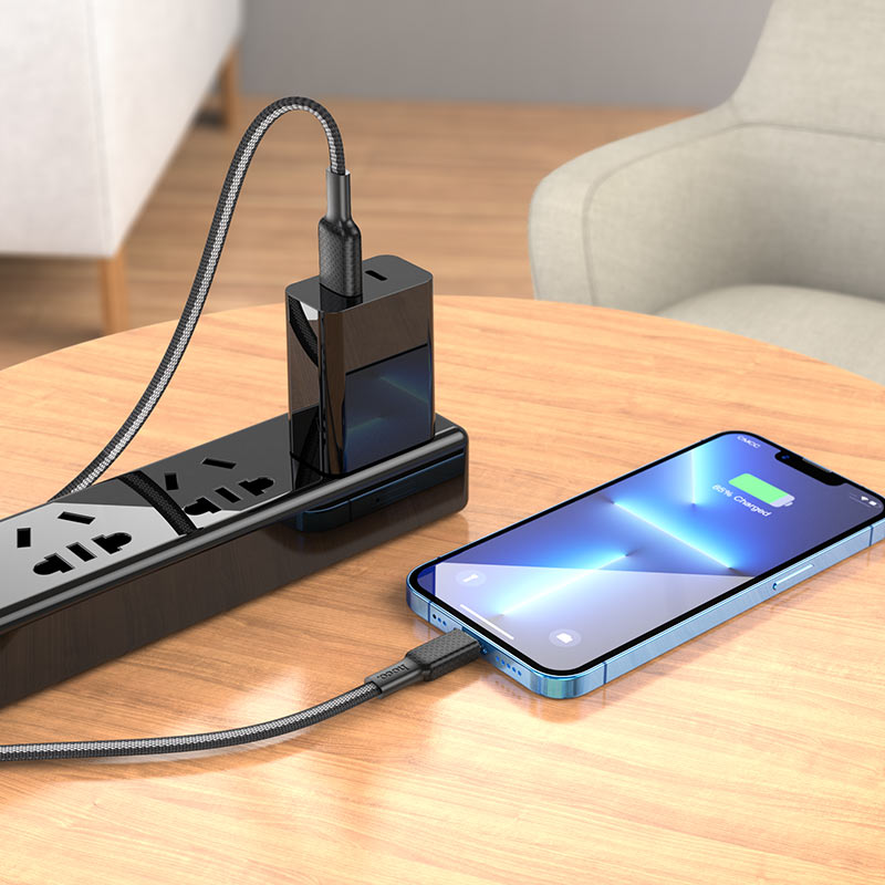 Cable USB to Lightning “X69 Jaeger” charging data sync