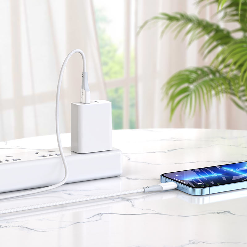 Cable USB to Lightning “X70 Ferry” charging data sync