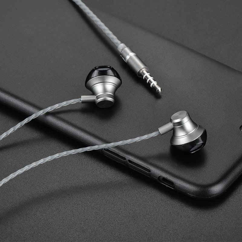 Wired earphones “M18 Gesi Metallic” with microphone
