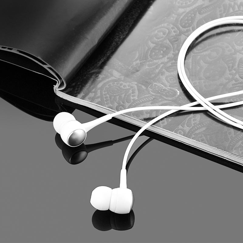 Wired earphones “M19 Drumbeat” with microphone
