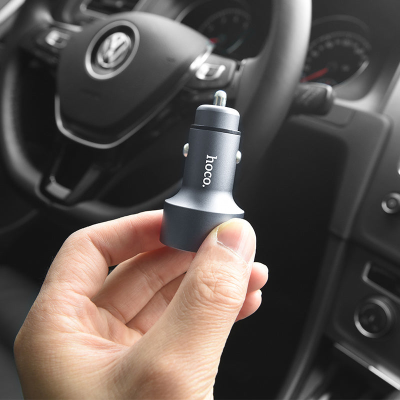 Car charger “Z9 Kingkong” digital display dual USB 2.1A